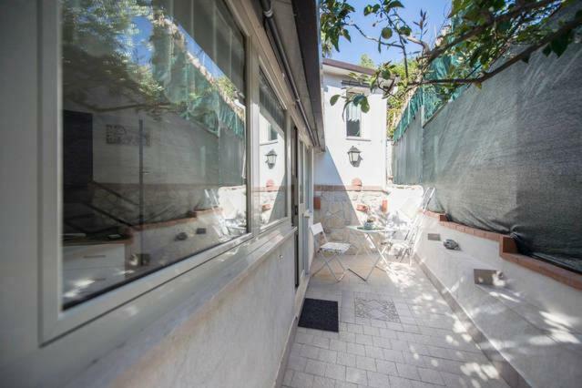 Garden House Apartments In Napoli Dış mekan fotoğraf